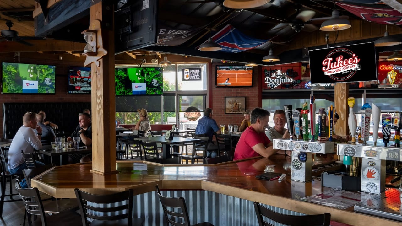 Bar photo 1